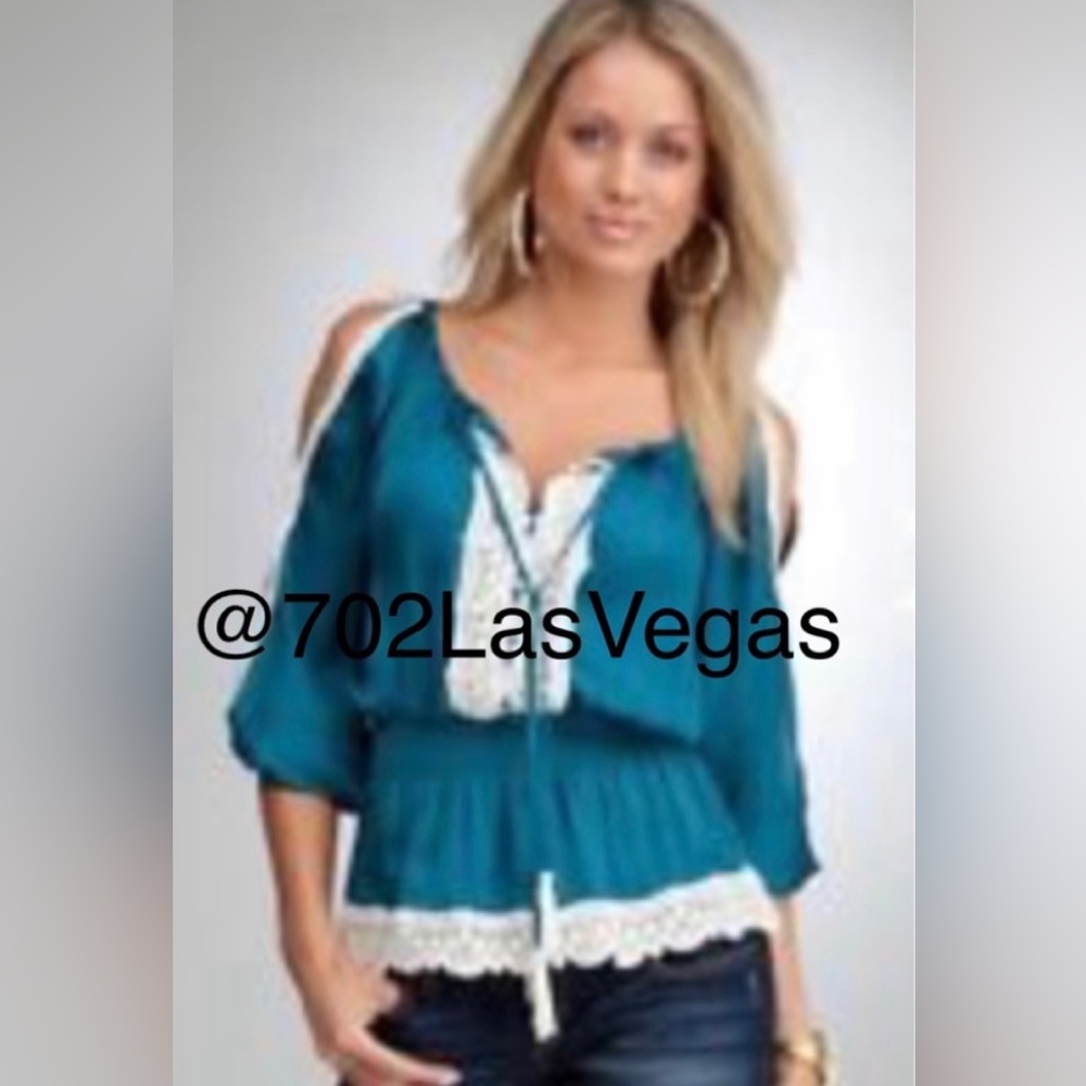 Bebe blouse - Picture 7 of 7